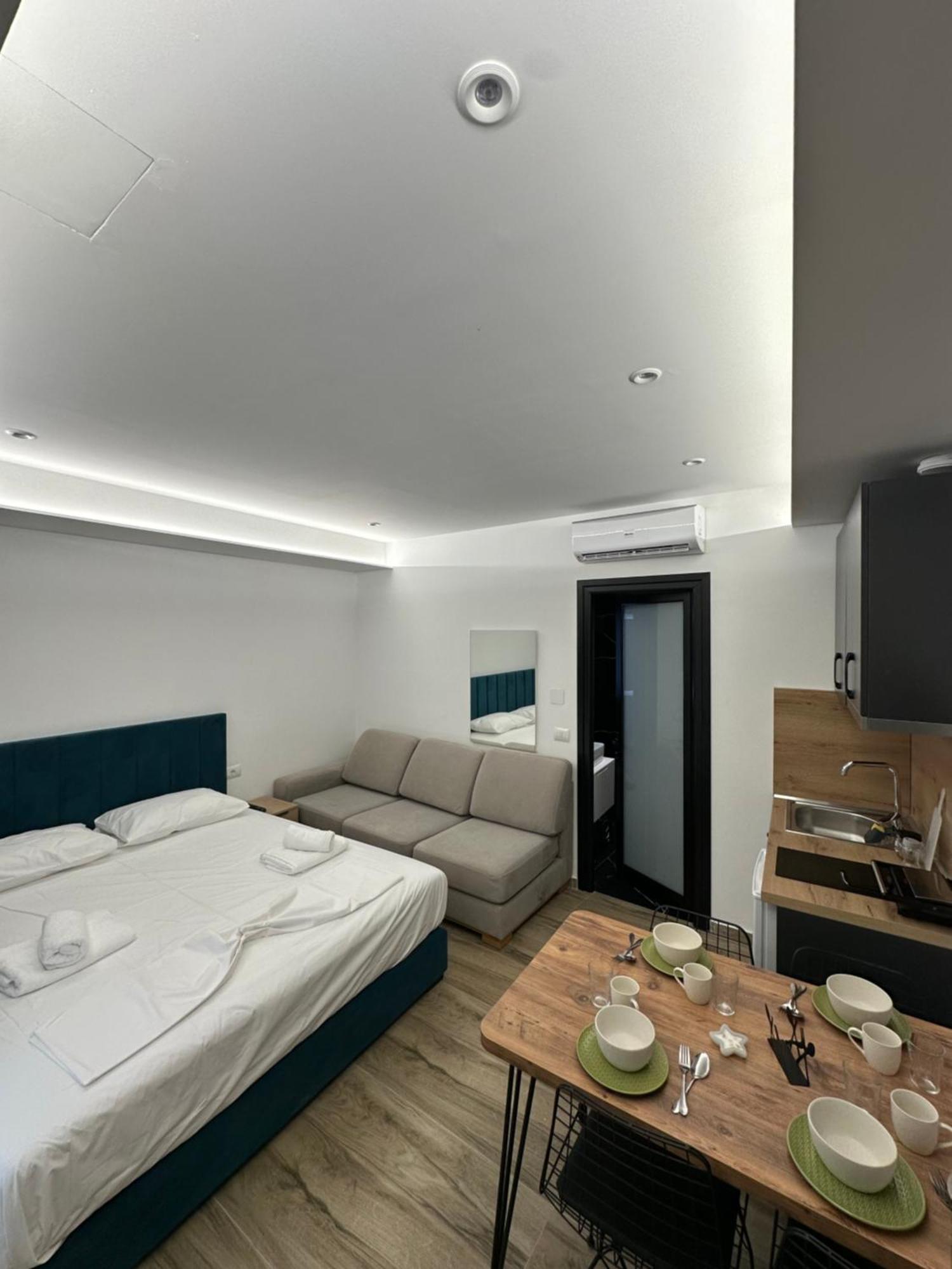 Io'S Apartments Saranda Extérieur photo
