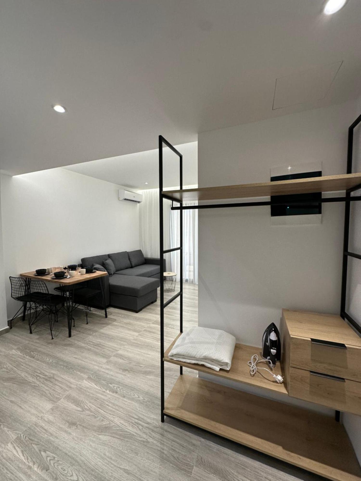 Io'S Apartments Saranda Extérieur photo
